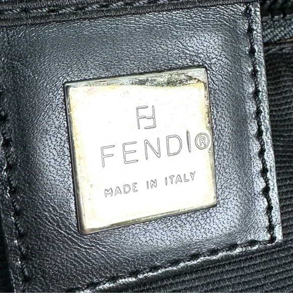 Authentic Fendi Black Roma Tote - Canvas and nylon- very good preloved condition - Picture 12 of 13